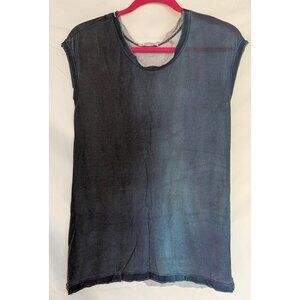 T Tahari thin Athleisure type blue gradient top